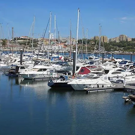 Apartment Porto Arrabida Gaia, Big Comfortable, 4or6 Pax, Ground Floor Vila Nova de Gaia