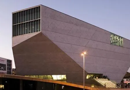 Porto Arrabida Gaia, Big Comfortable, 4or6 Pax, Ground Floor Apartment Vila Nova de Gaia